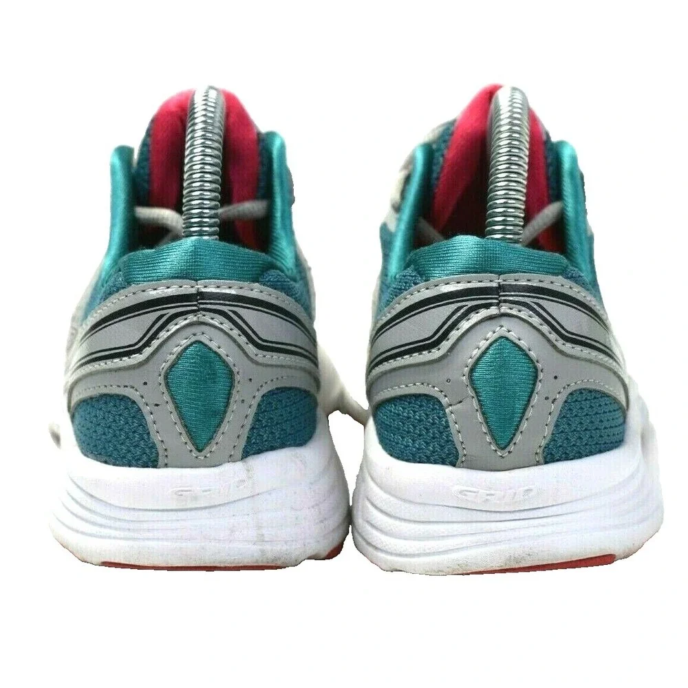 Saucony women grid